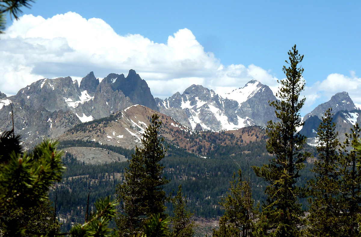 Minarets, Ritter and Banner